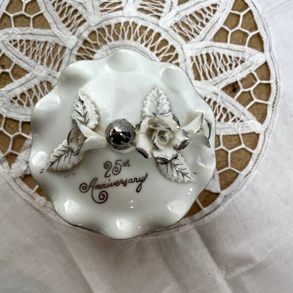 25th Anniversary Dish bowl with lid & glass hanging decor Vintage - Picture 2 of 7